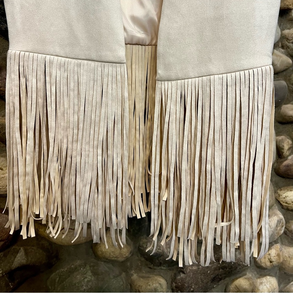 Saints & Hearts Cream Fringed Vest - Picture 2 of 6
